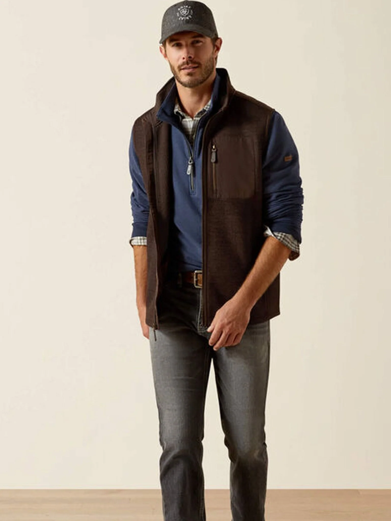 Ariat - Millbrae Mens Gilet Wool Blend - mens bodywarmers / Waistcoat - Image 4