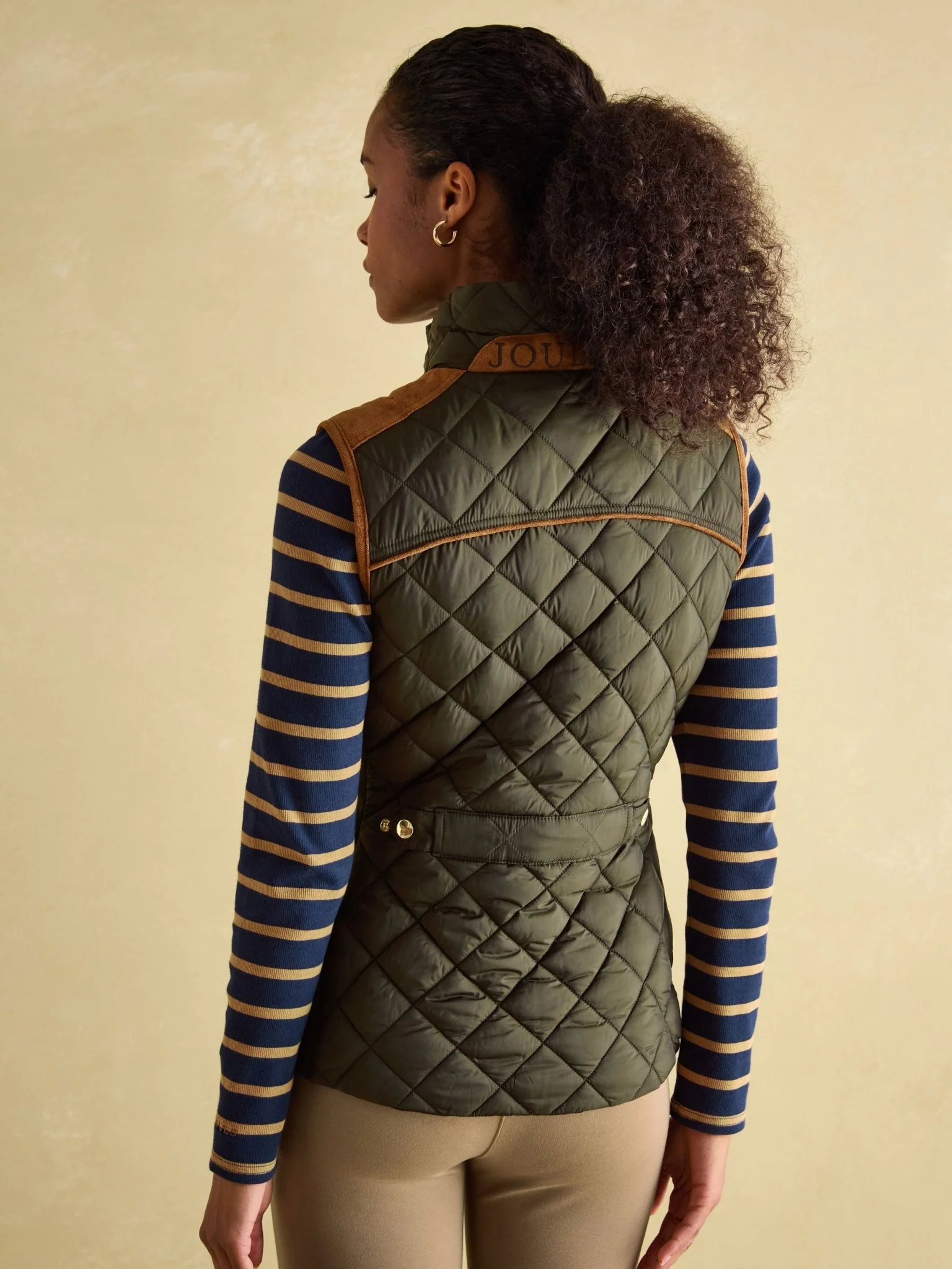 Joules - Joules Braemar Luxe Showerproof Quilted Ladies Gilet, womens waistcoat / Bodywarmer - Image 12