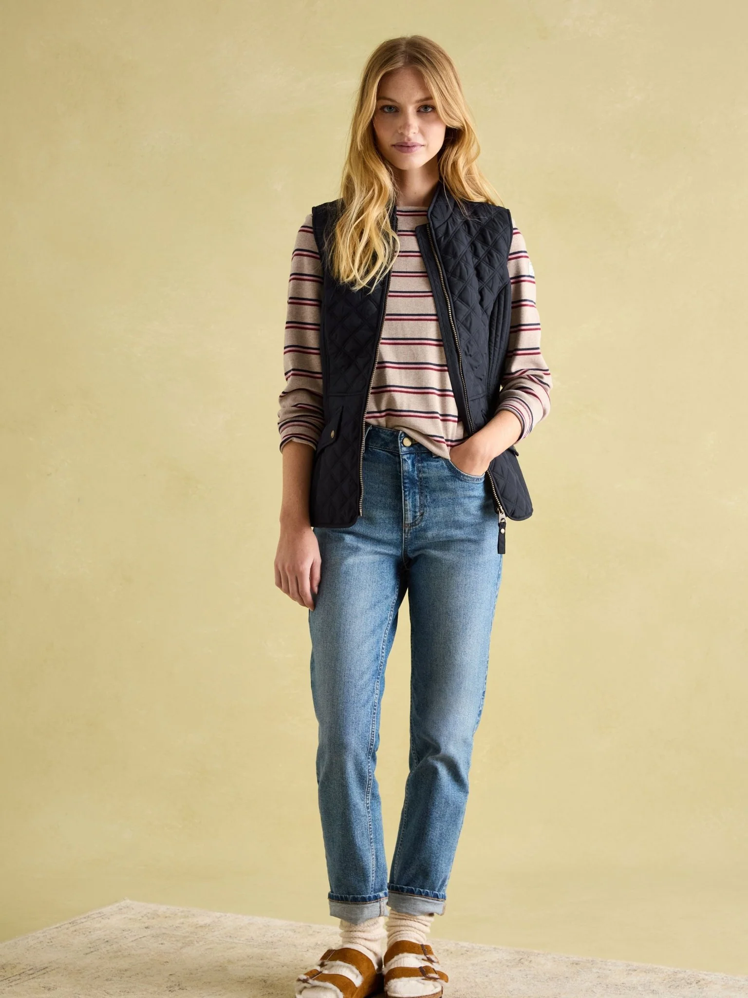 Joules - Joules Minx Showerproof Diamond Quilted Gilet ladies waistcoat / bodywarmer - Image 11