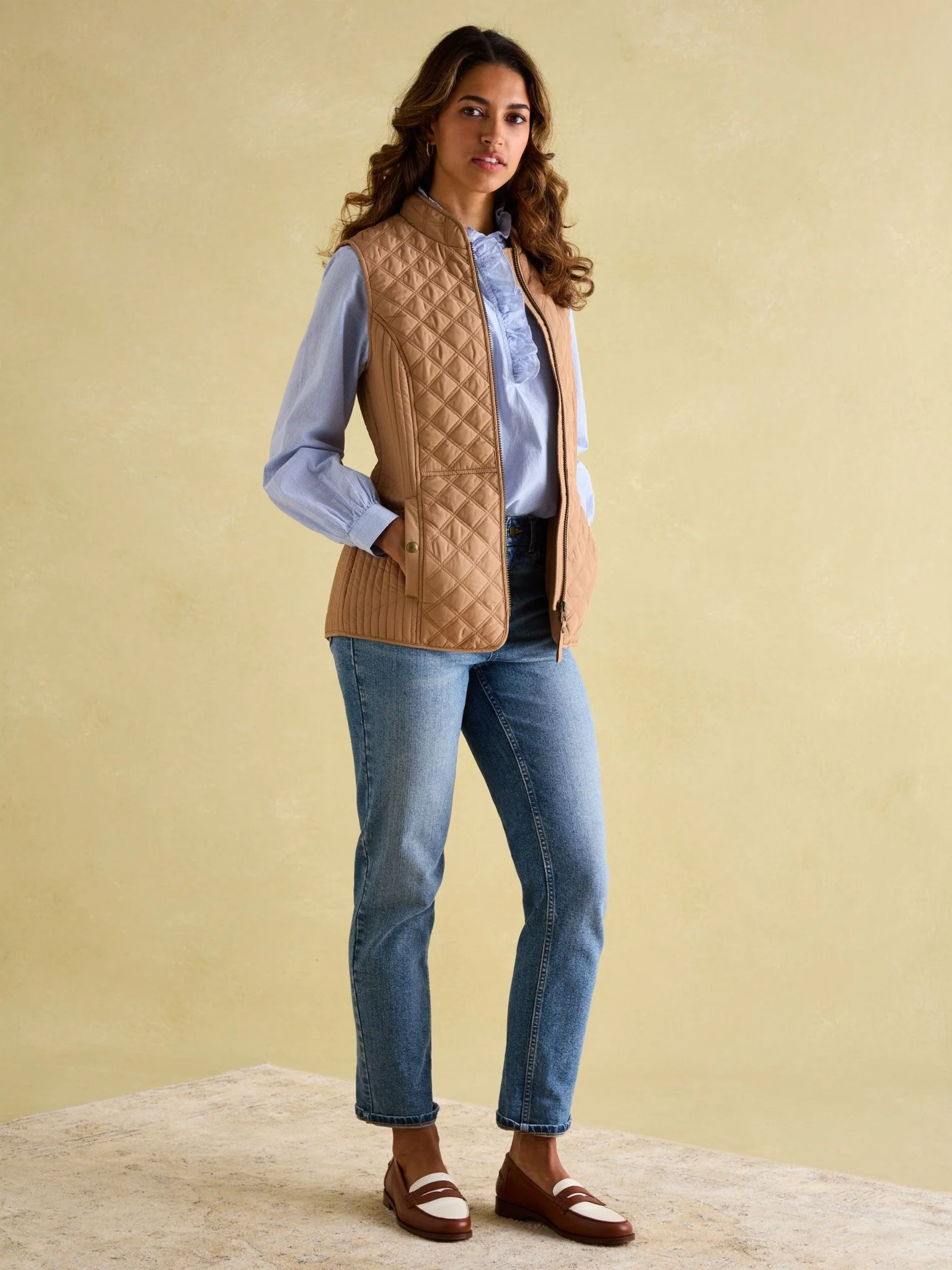 Joules - Joules Minx Showerproof Diamond Quilted Gilet ladies waistcoat / bodywarmer - Image 14