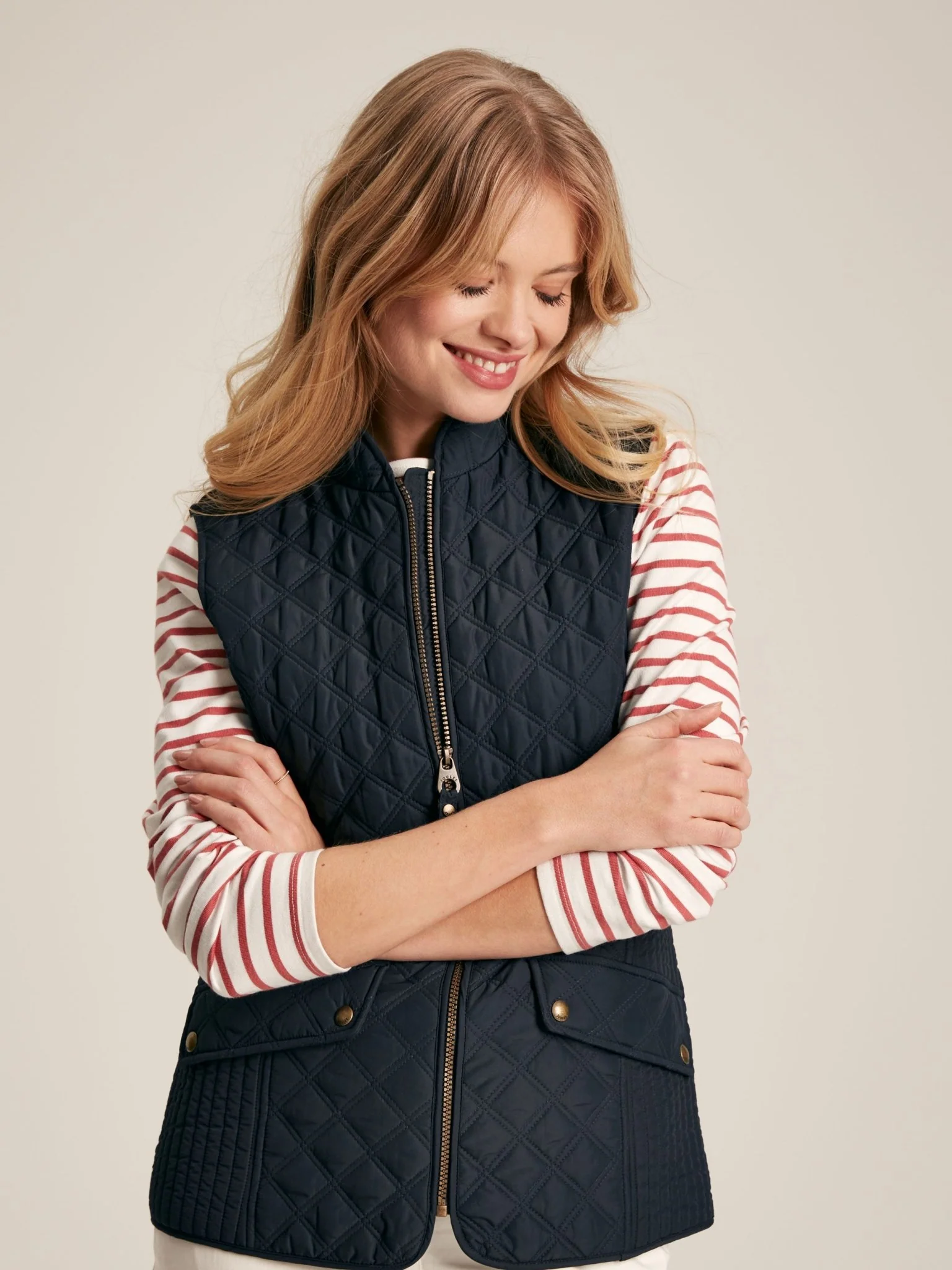 Joules - Joules Minx Showerproof Diamond Quilted Gilet ladies waistcoat / bodywarmer - Image 5