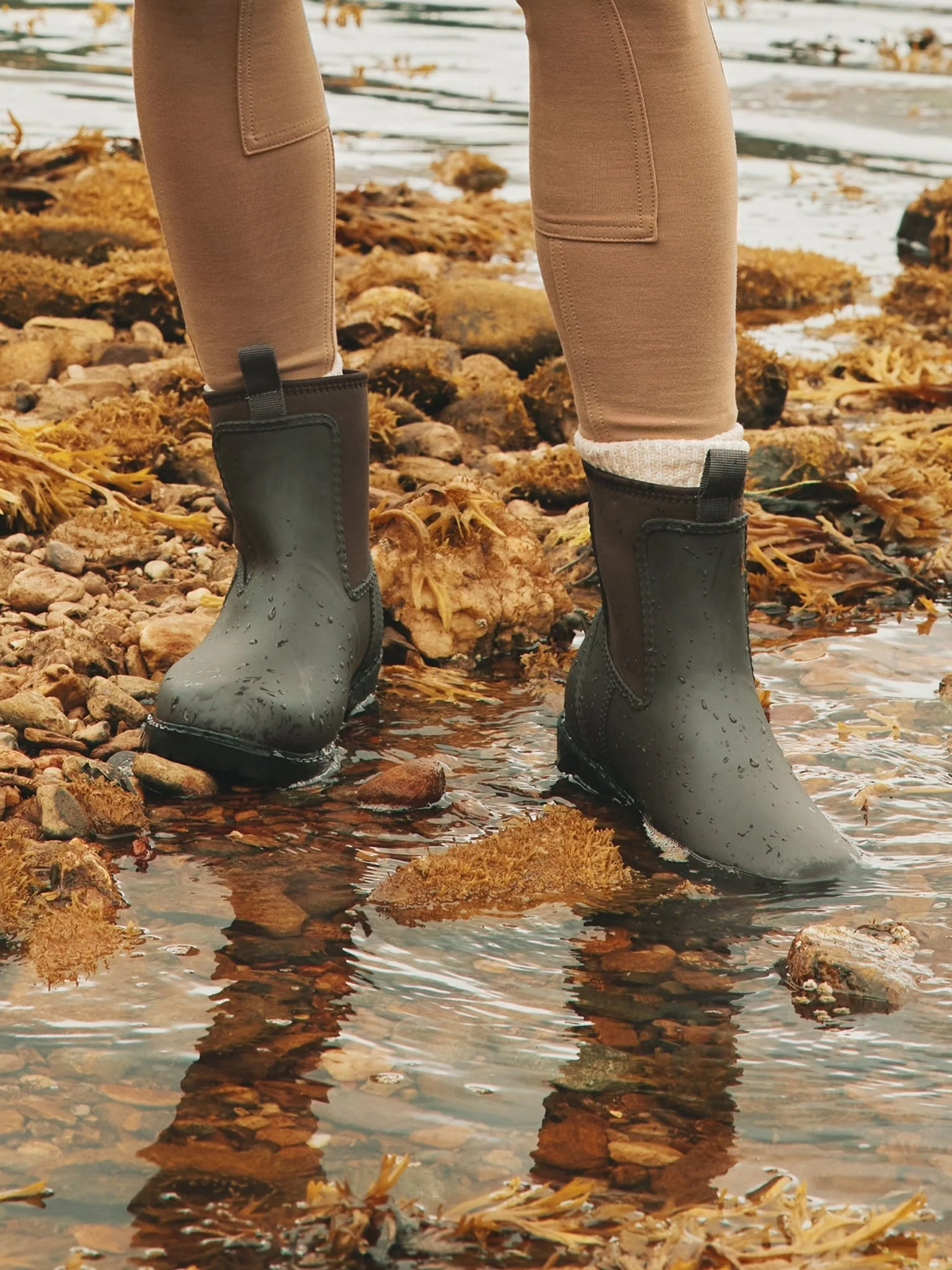 Joules - Joules Oakfield Short Neoprene Lined Waterproof Wellies / Wellington Boots - Image 17